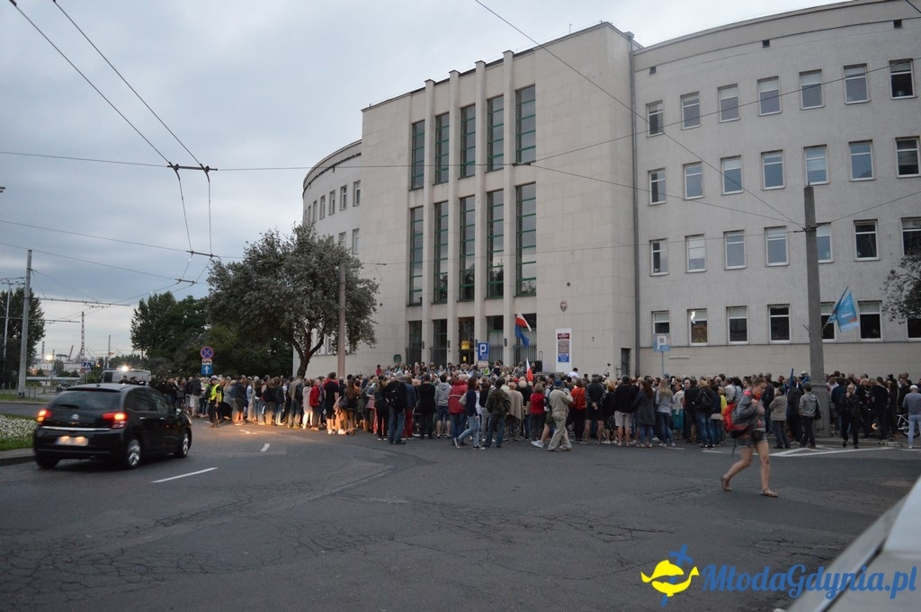 Protest przed Sądem Rejonowym w Gdyni