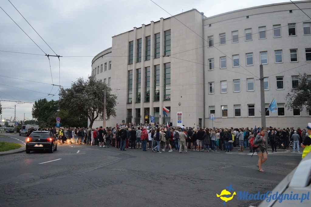 Protest przed Sądem Rejonowym w Gdyni