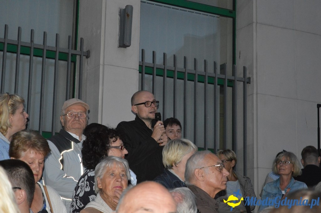 Protest przed Sądem Rejonowym w Gdyni