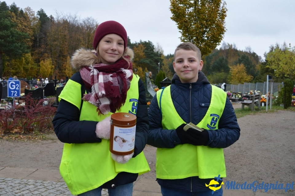 1 listopada 2017 - kwesta na rzecz Hospicjum : Cmentarz Marynarki Wojennej RP, Cmentarz Witomiński, Cmentarz komunalny