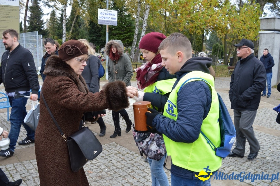 1 listopada 2017 - kwesta na rzecz Hospicjum : Cmentarz Marynarki Wojennej RP, Cmentarz Witomiński, Cmentarz komunalny
