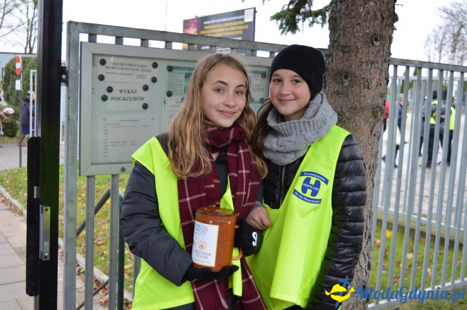 1 listopada 2017 - kwesta na rzecz Hospicjum : Cmentarz Marynarki Wojennej RP, Cmentarz Witomiński, Cmentarz komunalny