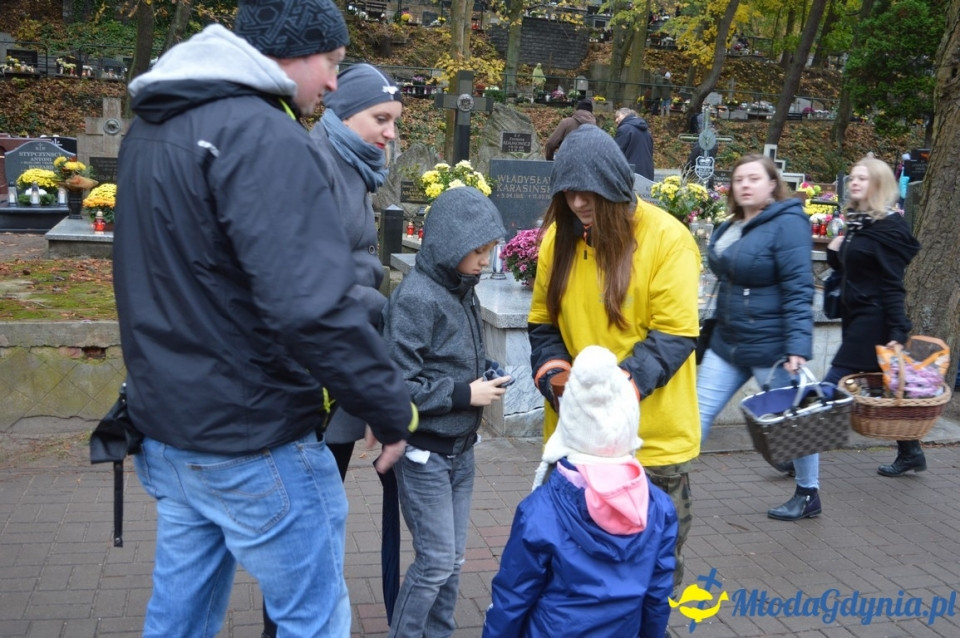 1 listopada 2017 - kwesta na rzecz Hospicjum : Cmentarz Marynarki Wojennej RP, Cmentarz Witomiński, Cmentarz komunalny