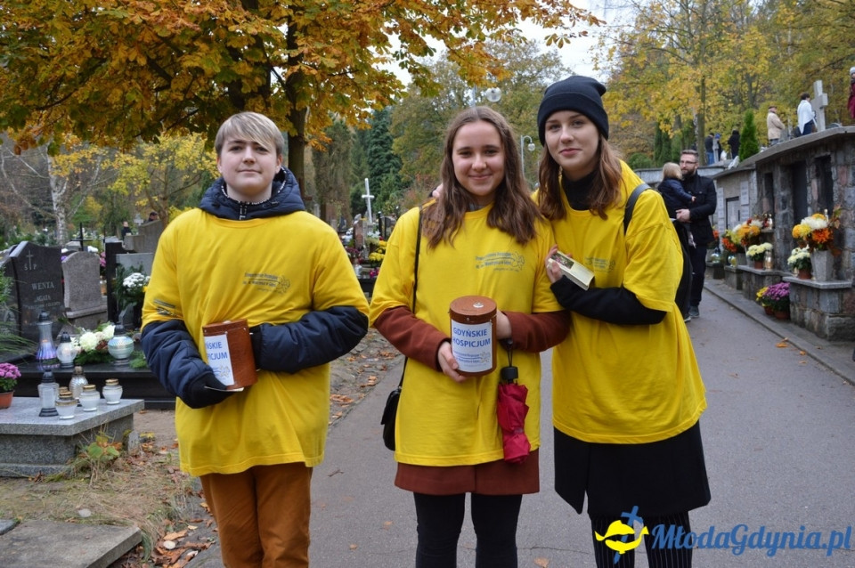 1 listopada 2017 - kwesta na rzecz Hospicjum : Cmentarz Marynarki Wojennej RP, Cmentarz Witomiński, Cmentarz komunalny