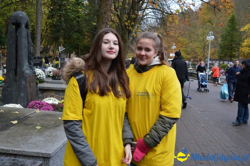 1 listopada 2017 - kwesta na rzecz Hospicjum : Cmentarz Marynarki Wojennej RP, Cmentarz Witomiński, Cmentarz komunalny