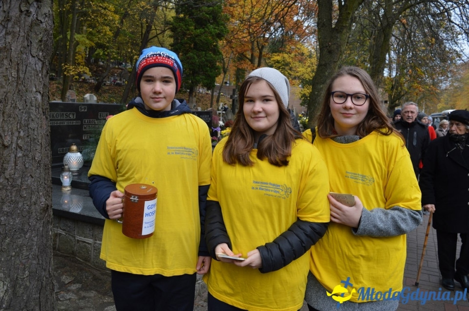 1 listopada 2017 - kwesta na rzecz Hospicjum : Cmentarz Marynarki Wojennej RP, Cmentarz Witomiński, Cmentarz komunalny