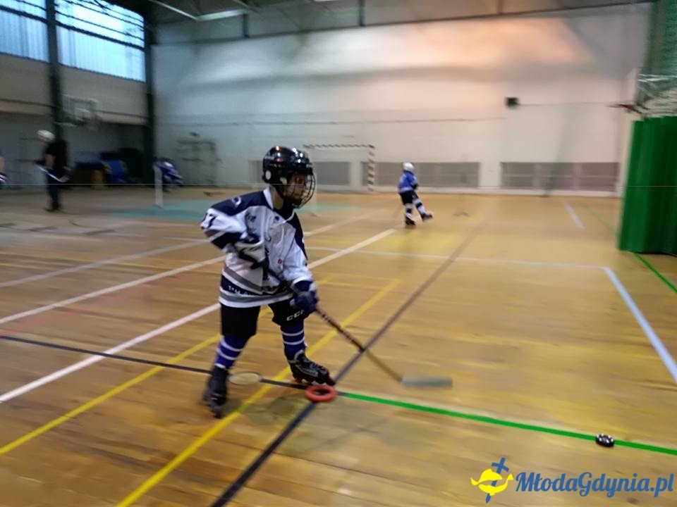 HUKS Niedźwiadki - trening na rolkach