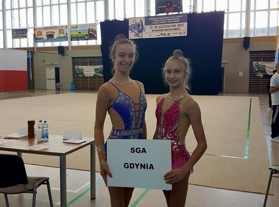 Natalia Kozioł i Kornelia Pacholec na zawodach w Mrzeżynie