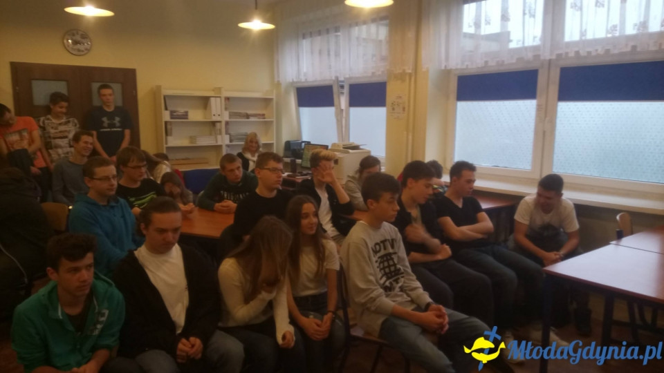 ZSP 2 - SP 42 - Piłsudczycy z okazji Dnia Niepodległości