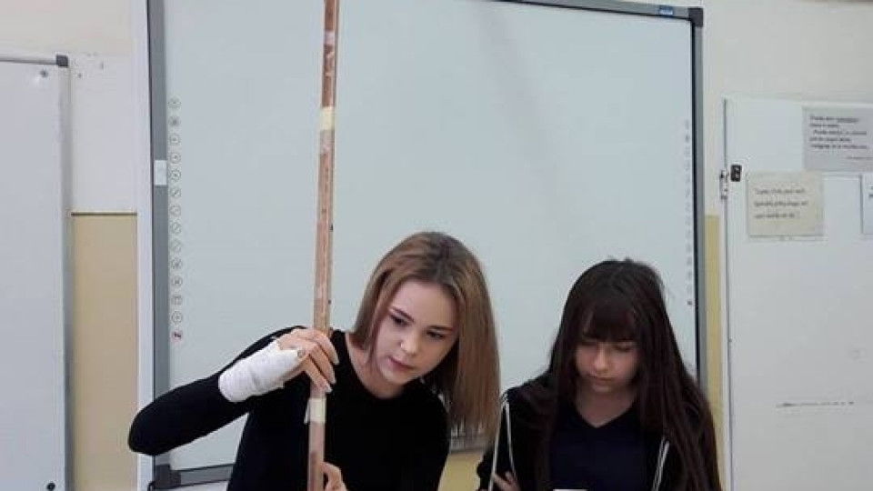 SP 44  - doświadczenia z fizyki