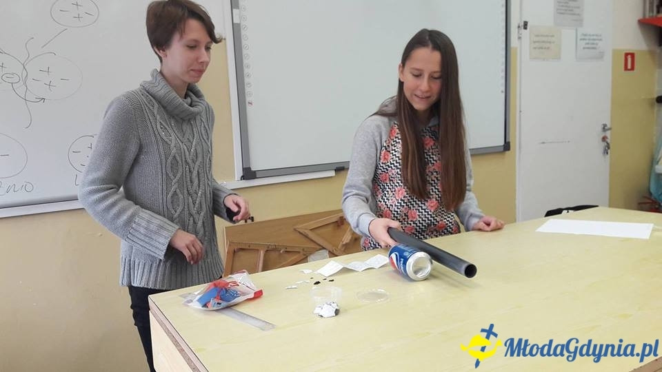 SP 44  - doświadczenia z fizyki