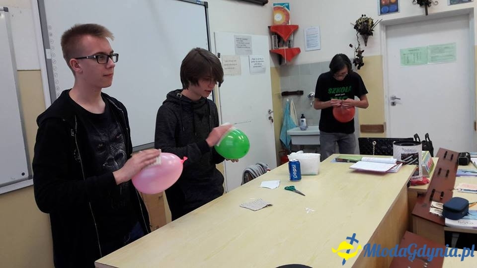 SP 44  - doświadczenia z fizyki