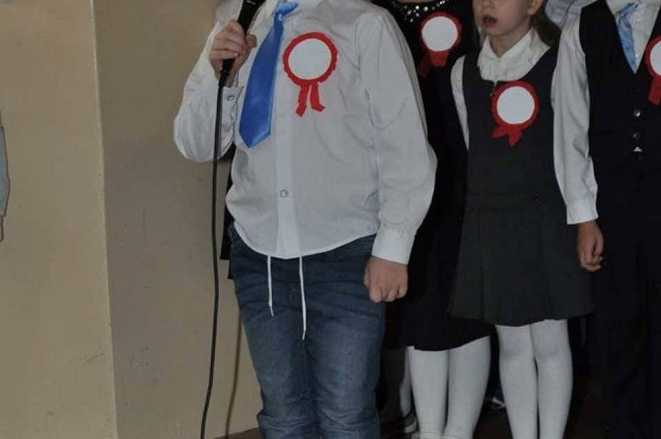 SP 28 - uroczysta akademia z okazji 99 rocznicy odzyskania przez Polskę niepodległości