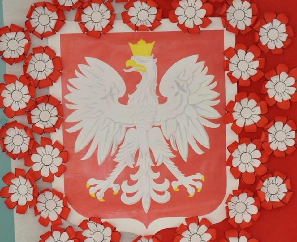 SP 28 - uroczysta akademia z okazji 99 rocznicy odzyskania przez Polskę niepodległości