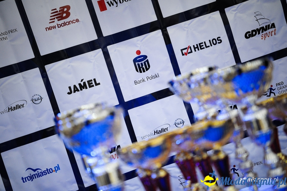 Marsz nordic walking - Bieg Niepodległości z PKO Bankiem Polskim 2017 (I)