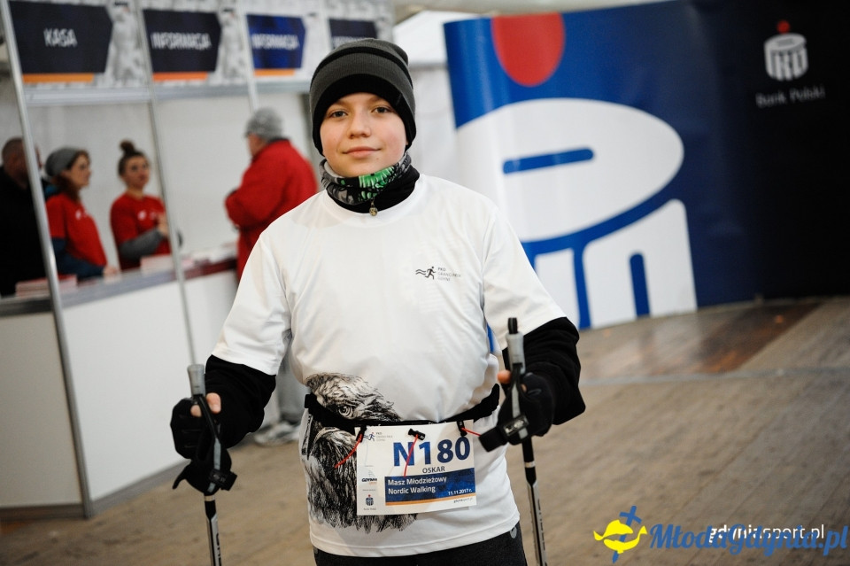 Marsz nordic walking - Bieg Niepodległości z PKO Bankiem Polskim 2017 (I)