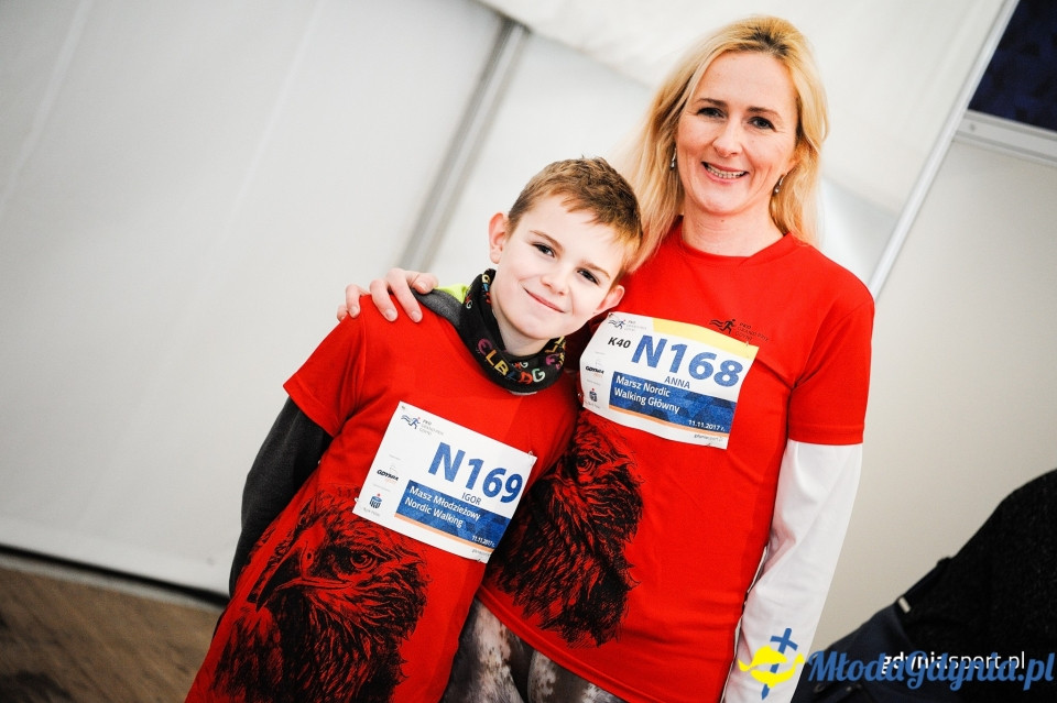 Marsz nordic walking - Bieg Niepodległości z PKO Bankiem Polskim 2017 (I)