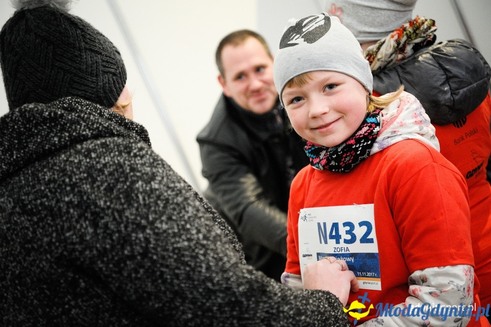 Marsz nordic walking - Bieg Niepodległości z PKO Bankiem Polskim 2017 (I)