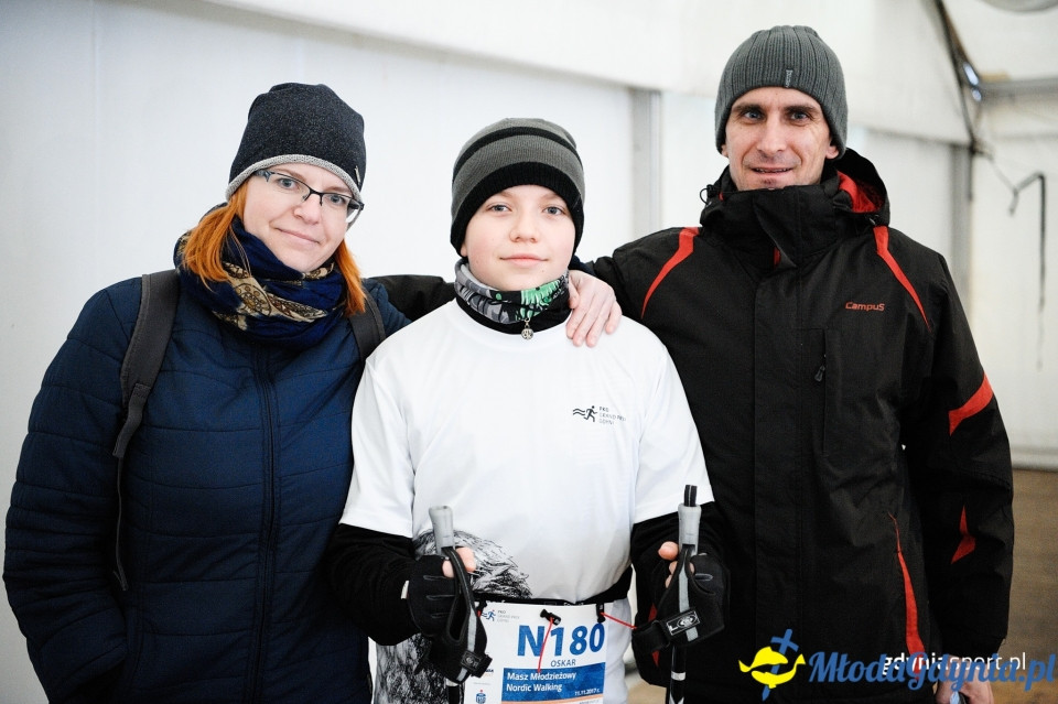 Marsz nordic walking - Bieg Niepodległości z PKO Bankiem Polskim 2017 (I)