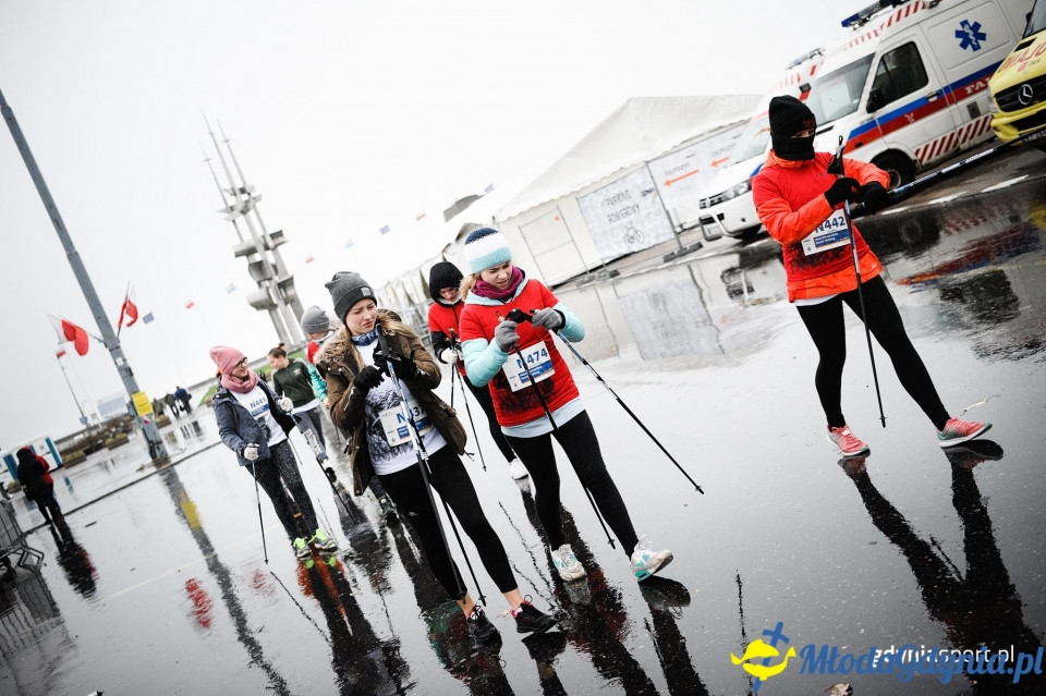 Marsz nordic walking - Bieg Niepodległości z PKO Bankiem Polskim 2017 (I)