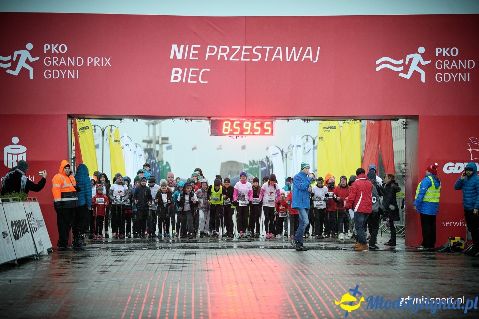 Marsz nordic walking - Bieg Niepodległości z PKO Bankiem Polskim 2017 (I)