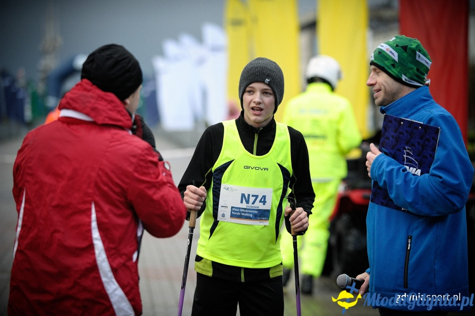 Marsz nordic walking - Bieg Niepodległości z PKO Bankiem Polskim 2017 (I)