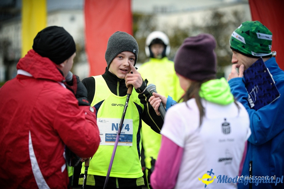 Marsz nordic walking - Bieg Niepodległości z PKO Bankiem Polskim 2017 (I)
