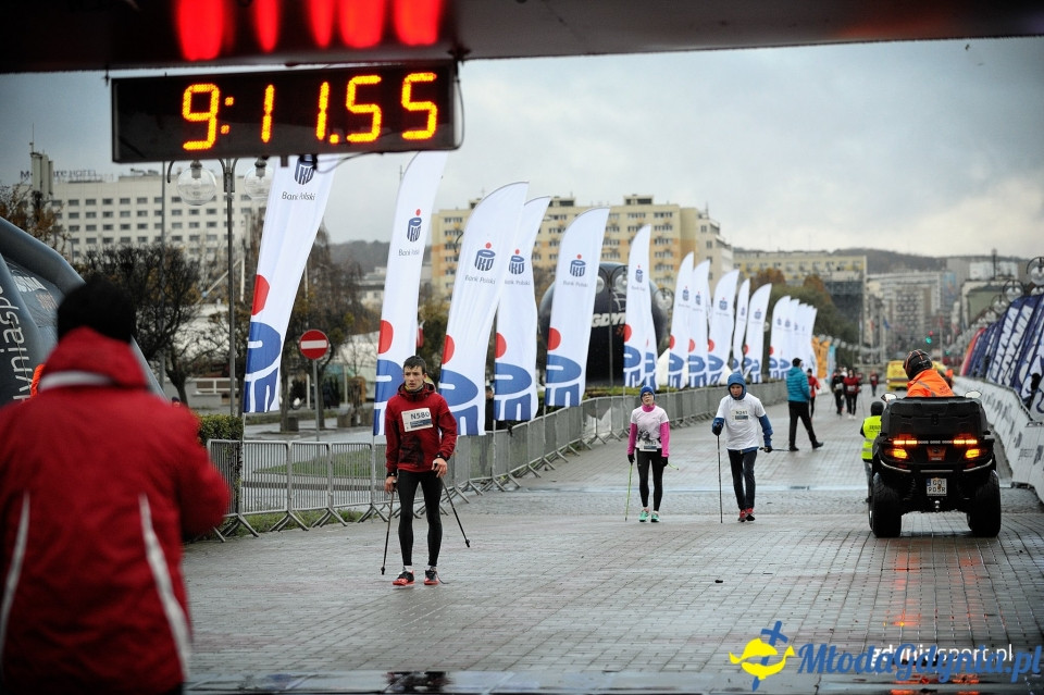 Marsz nordic walking - Bieg Niepodległości z PKO Bankiem Polskim 2017 (I)