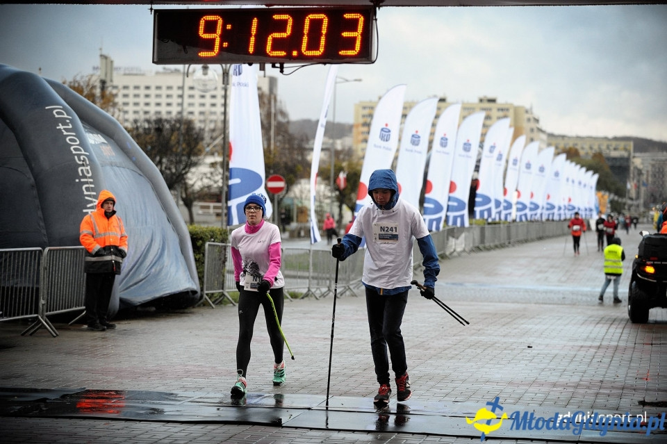 Marsz nordic walking - Bieg Niepodległości z PKO Bankiem Polskim 2017 (I)