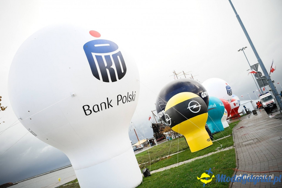 Marsz nordic walking - Bieg Niepodległości z PKO Bankiem Polskim 2017 (I)