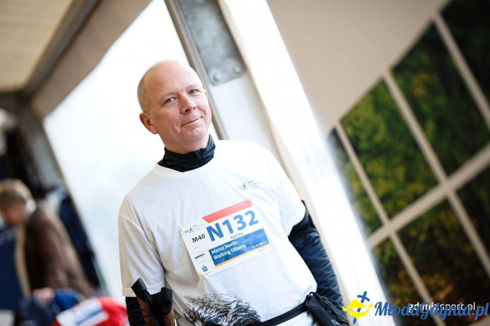 Marsz nordic walking - Bieg Niepodległości z PKO Bankiem Polskim 2017 (I)