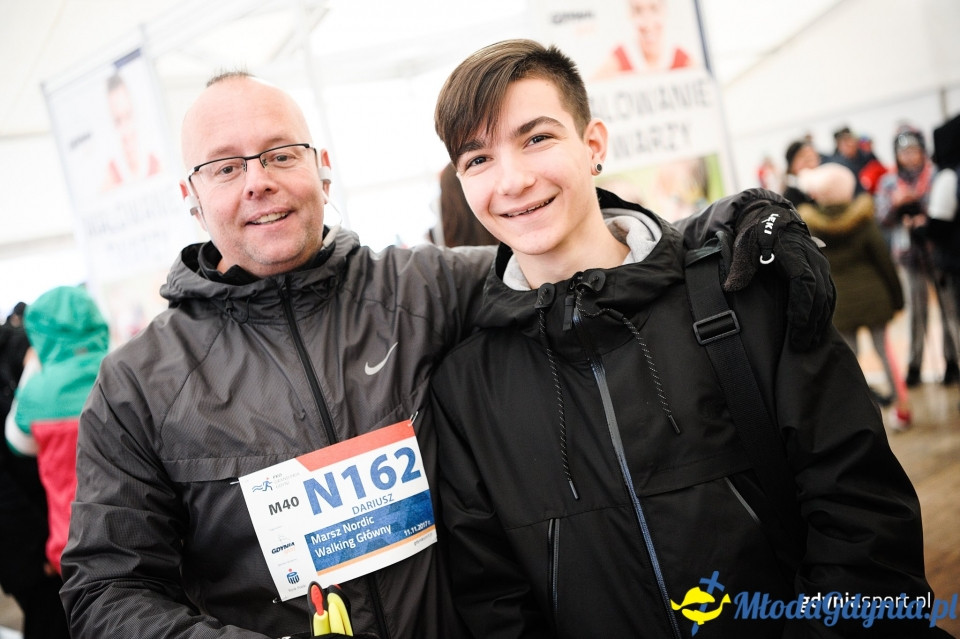 Marsz nordic walking - Bieg Niepodległości z PKO Bankiem Polskim 2017 (I)