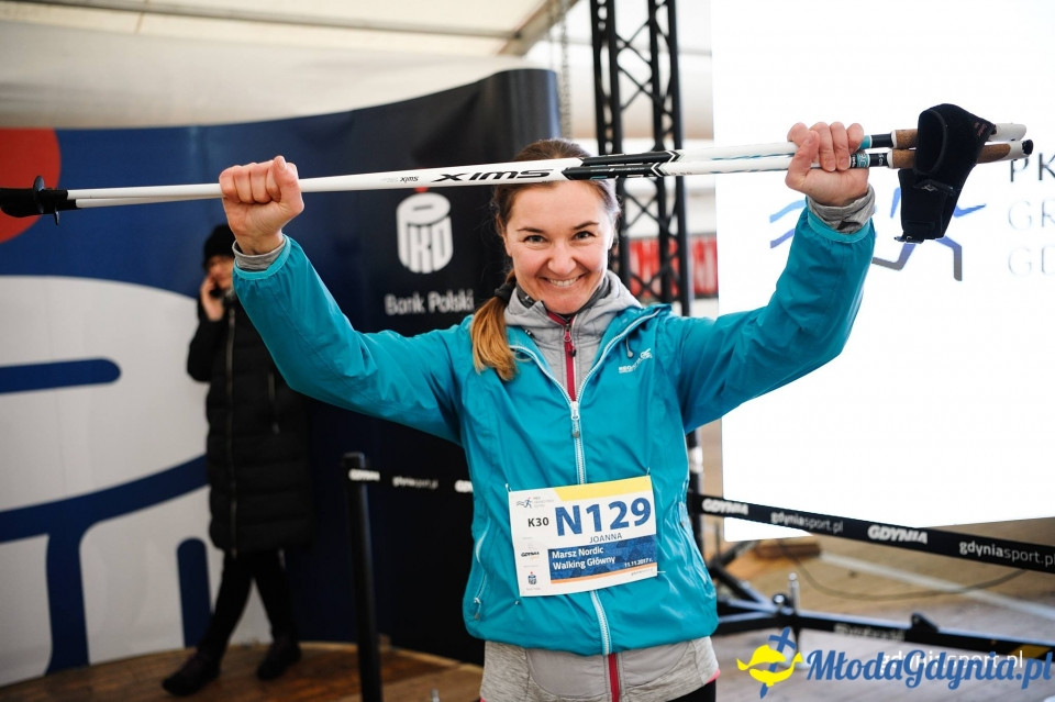 Marsz nordic walking - Bieg Niepodległości z PKO Bankiem Polskim 2017 (I)