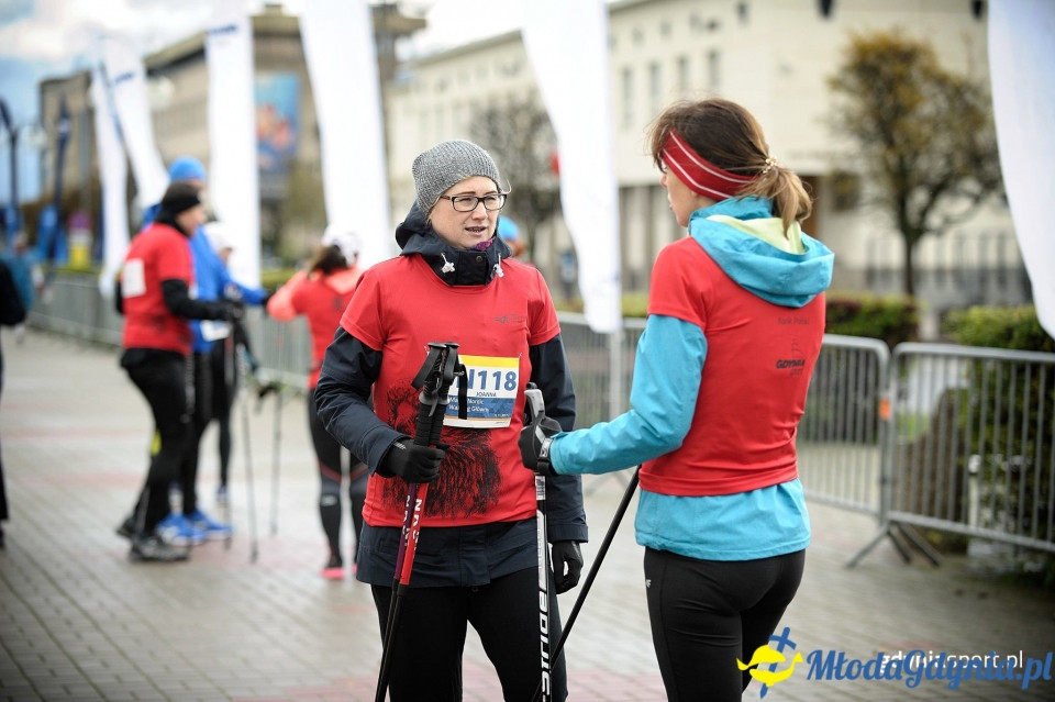 Marsz nordic walking - Bieg Niepodległości z PKO Bankiem Polskim 2017 (I)