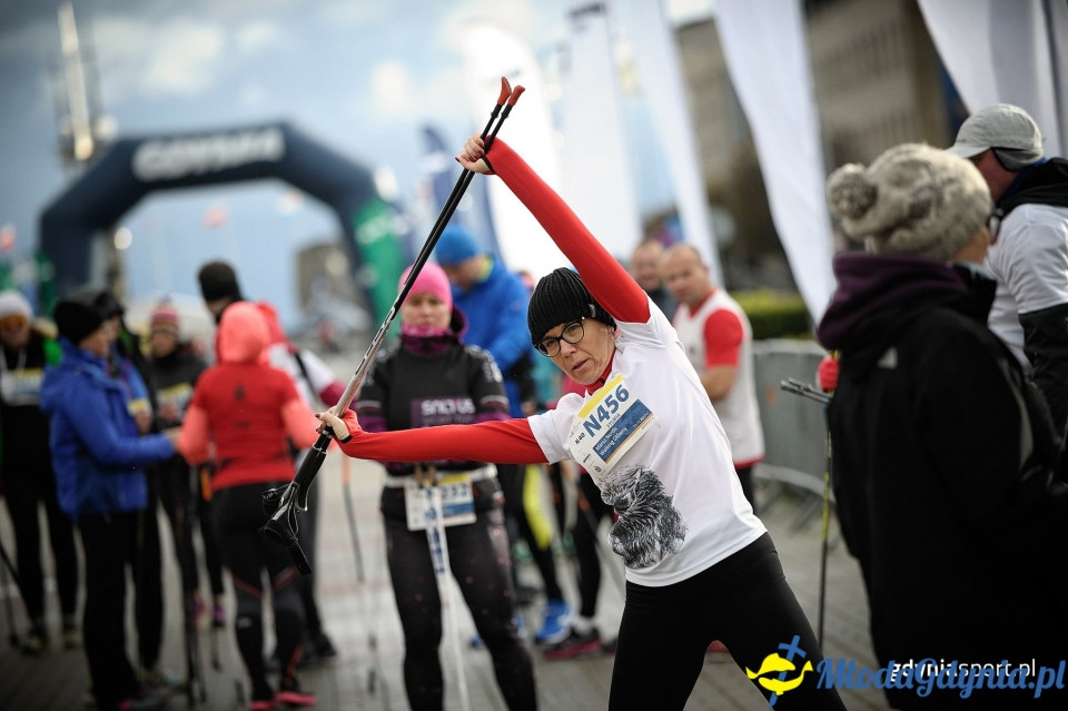 Marsz nordic walking - Bieg Niepodległości z PKO Bankiem Polskim 2017 (I)