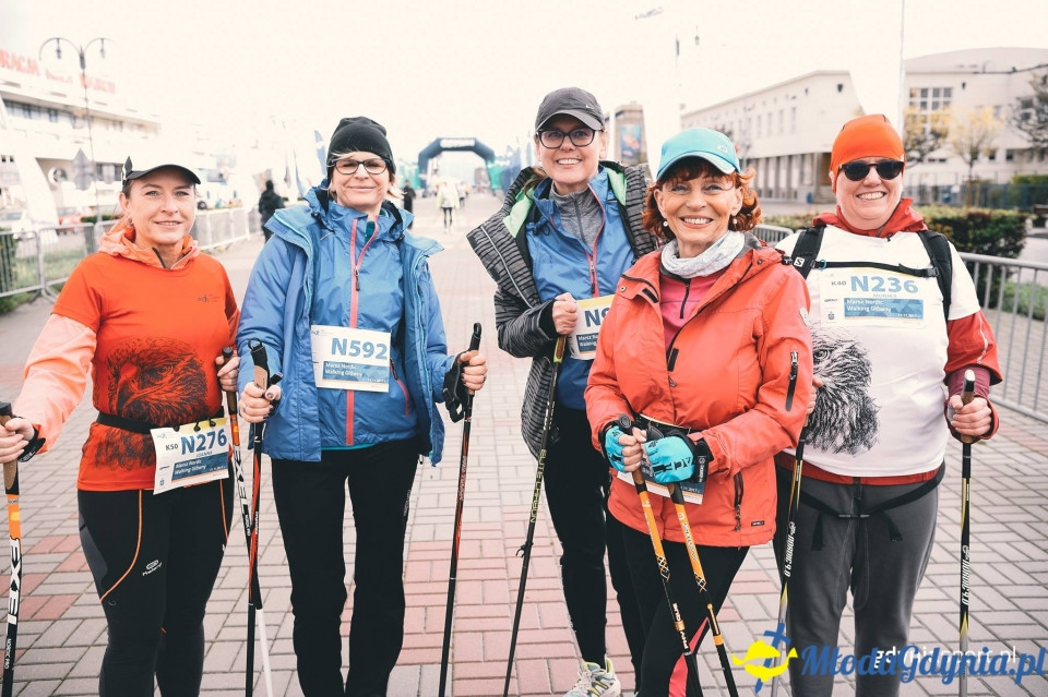 Marsz nordic walking - Bieg Niepodległości z PKO Bankiem Polskim 2017 (I)
