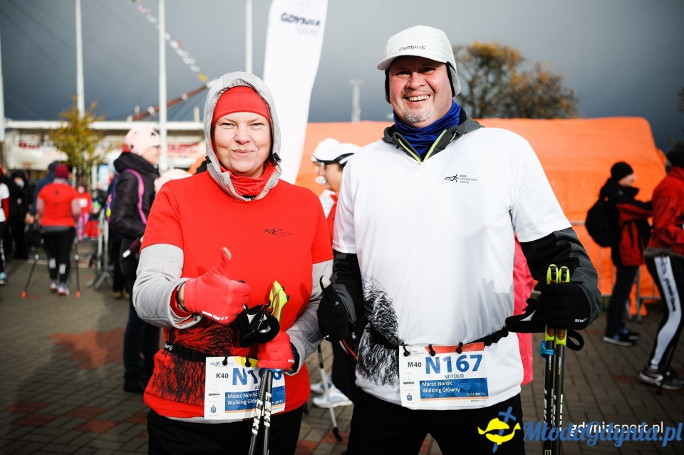 Marsz nordic walking - Bieg Niepodległości z PKO Bankiem Polskim 2017 (I)