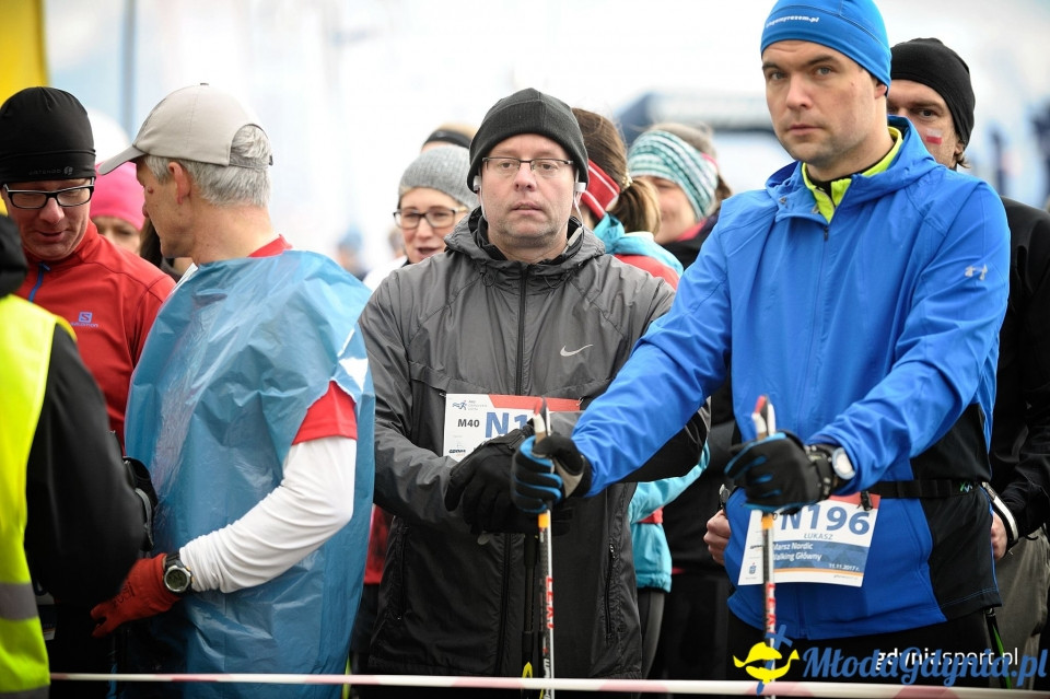 Marsz nordic walking - Bieg Niepodległości z PKO Bankiem Polskim 2017 (I)