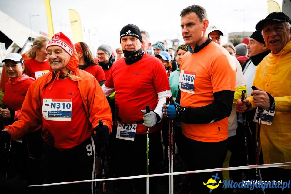 Marsz nordic walking - Bieg Niepodległości z PKO Bankiem Polskim 2017 (I)