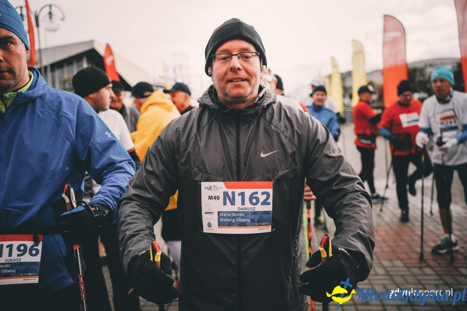 Marsz nordic walking - Bieg Niepodległości z PKO Bankiem Polskim 2017 (I)