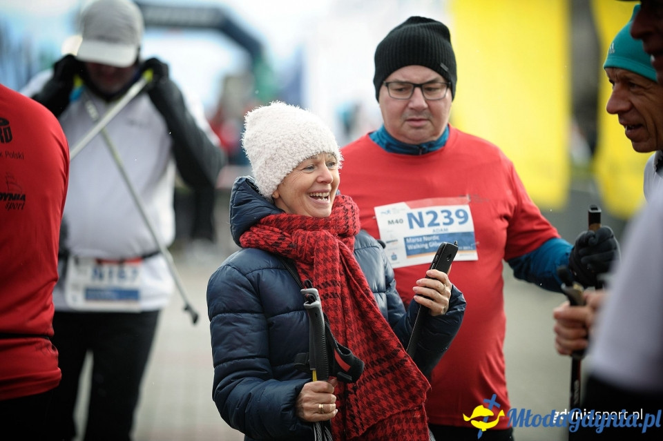 Marsz nordic walking - Bieg Niepodległości z PKO Bankiem Polskim 2017 (I)