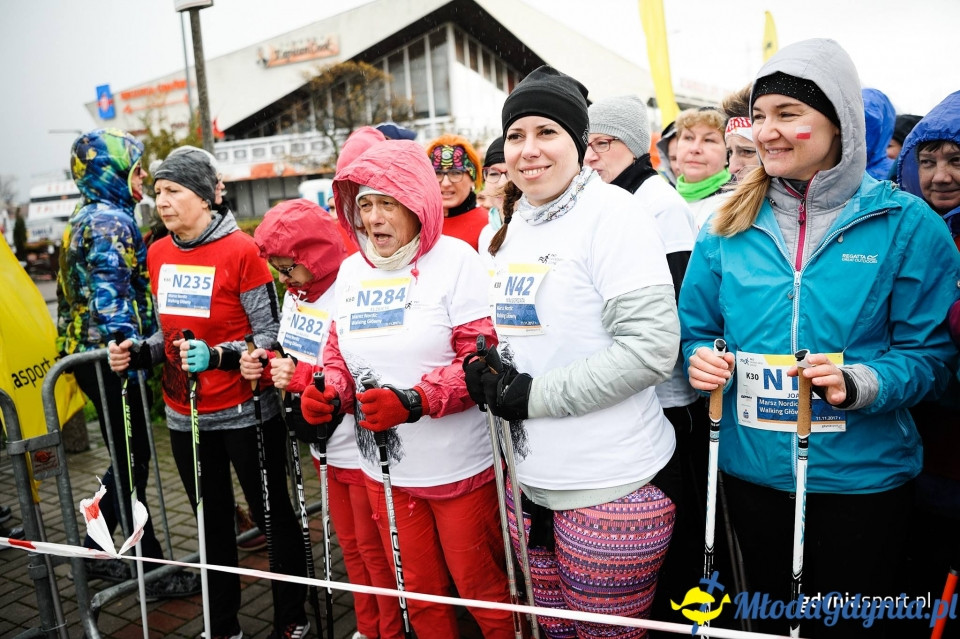 Marsz nordic walking - Bieg Niepodległości z PKO Bankiem Polskim 2017 (I)