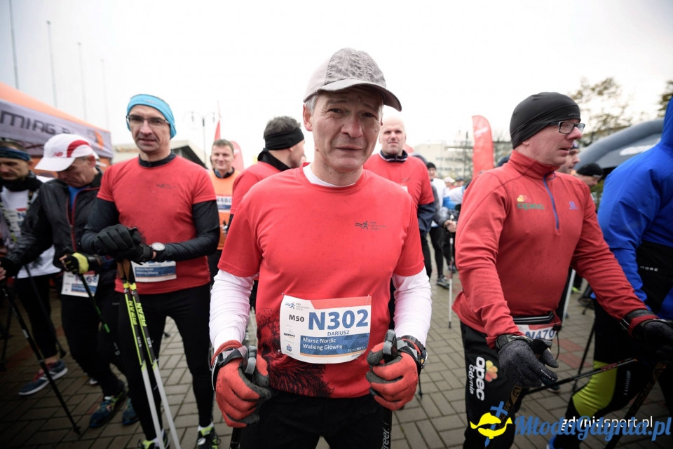 Marsz nordic walking - Bieg Niepodległości z PKO Bankiem Polskim 2017 (I)