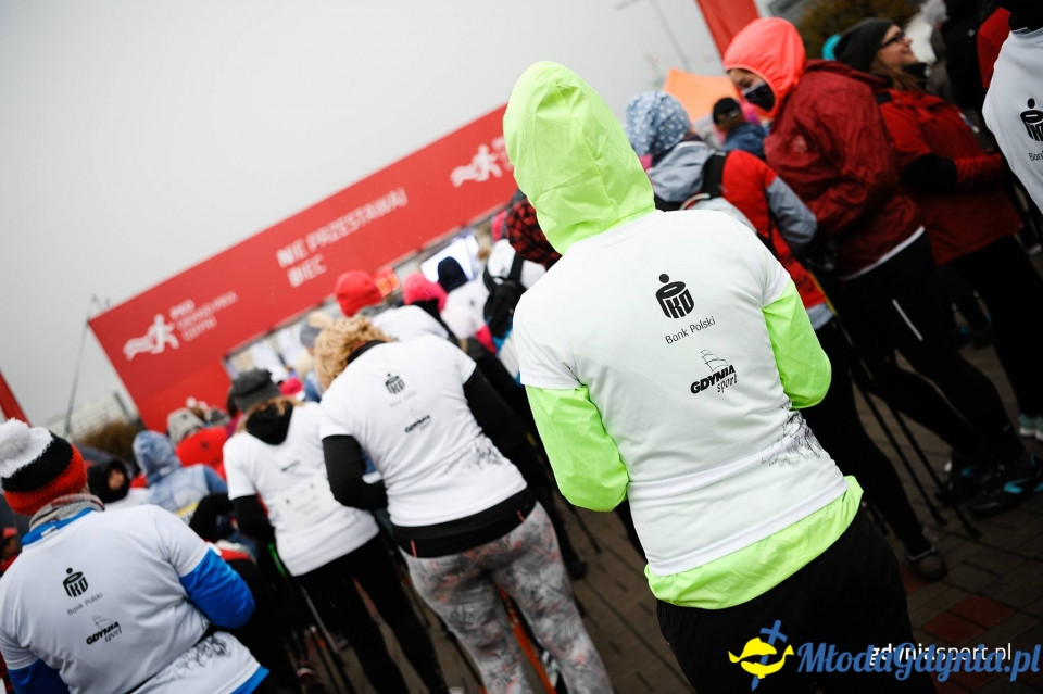 Marsz nordic walking - Bieg Niepodległości z PKO Bankiem Polskim 2017 (I)