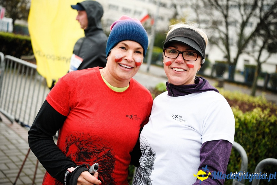 Marsz nordic walking - Bieg Niepodległości z PKO Bankiem Polskim 2017 (I)