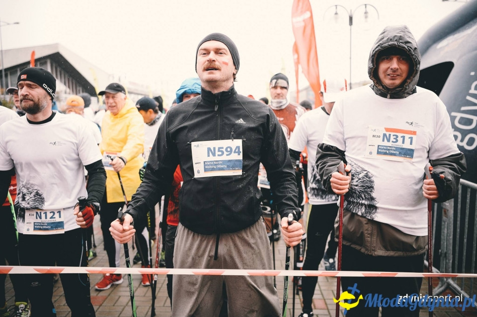 Marsz nordic walking - Bieg Niepodległości z PKO Bankiem Polskim 2017 (I)