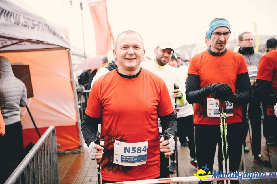 Marsz nordic walking - Bieg Niepodległości z PKO Bankiem Polskim 2017 (I)