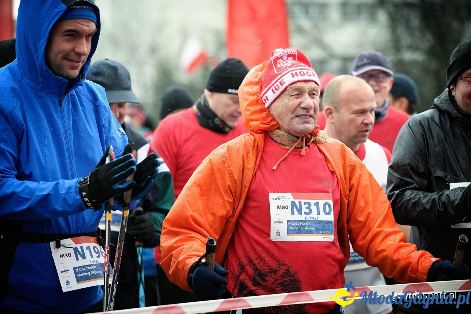 Marsz nordic walking - Bieg Niepodległości z PKO Bankiem Polskim 2017 (I)