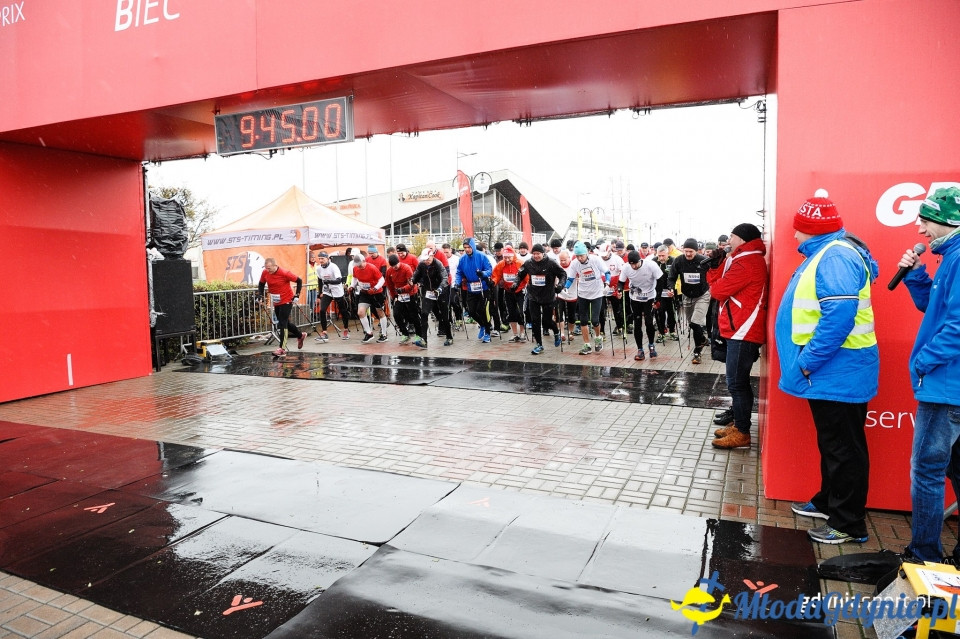 Marsz nordic walking - Bieg Niepodległości z PKO Bankiem Polskim 2017 (I)