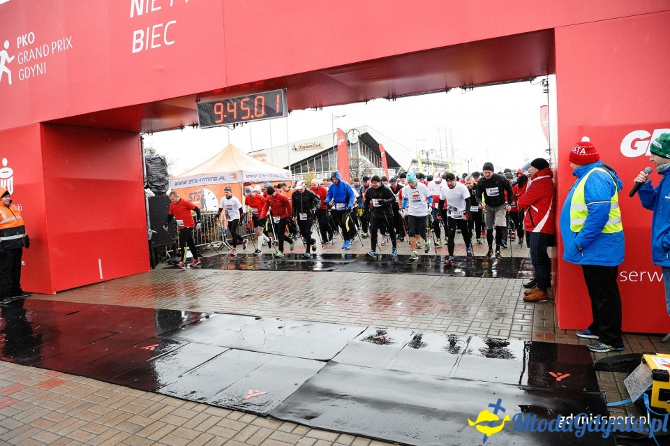Marsz nordic walking - Bieg Niepodległości z PKO Bankiem Polskim 2017 (I)